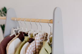 Montessori kledingrek - Grijs