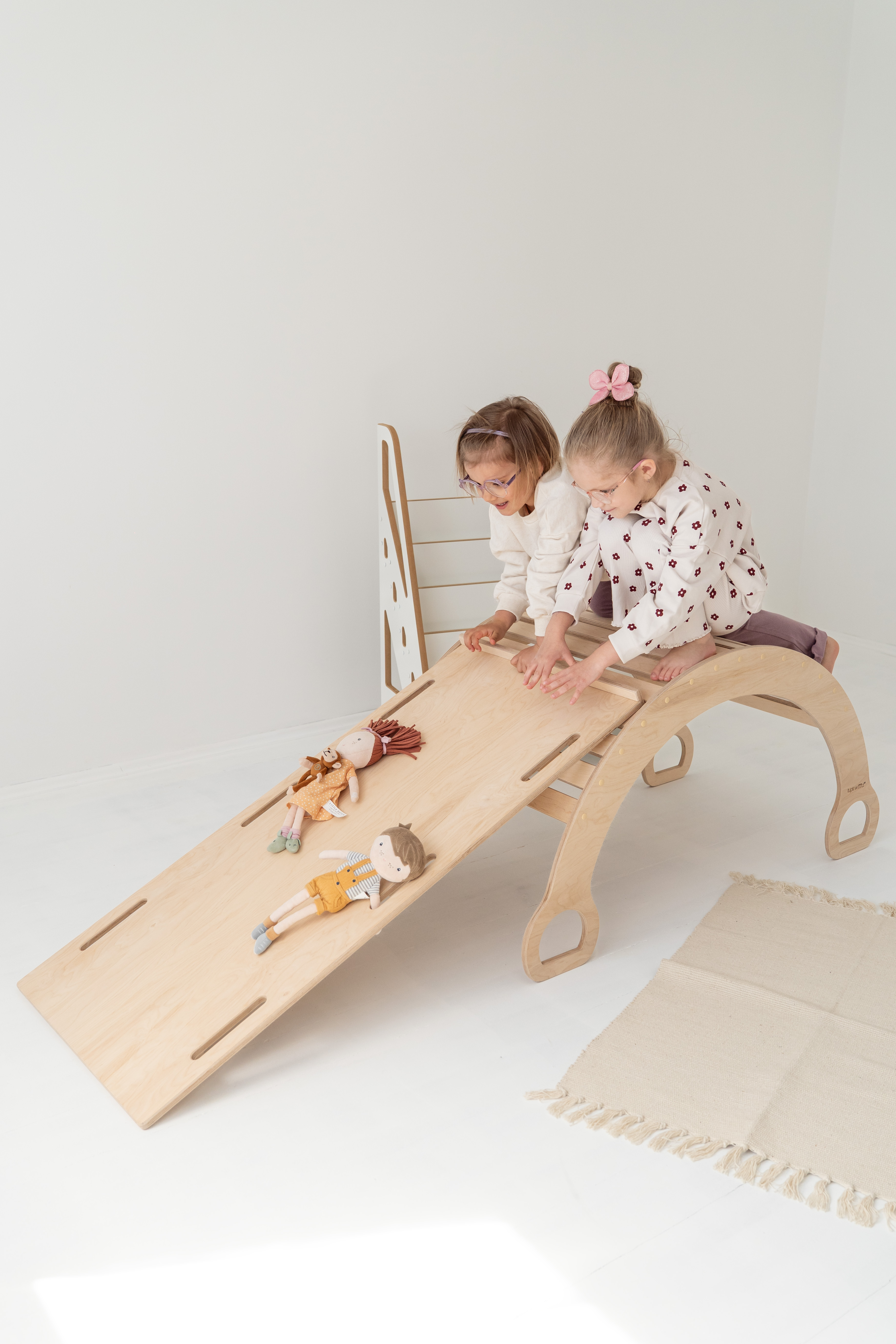 2-in-1 Montessori klimboog met Glijbaan met Wolkjes - Groot