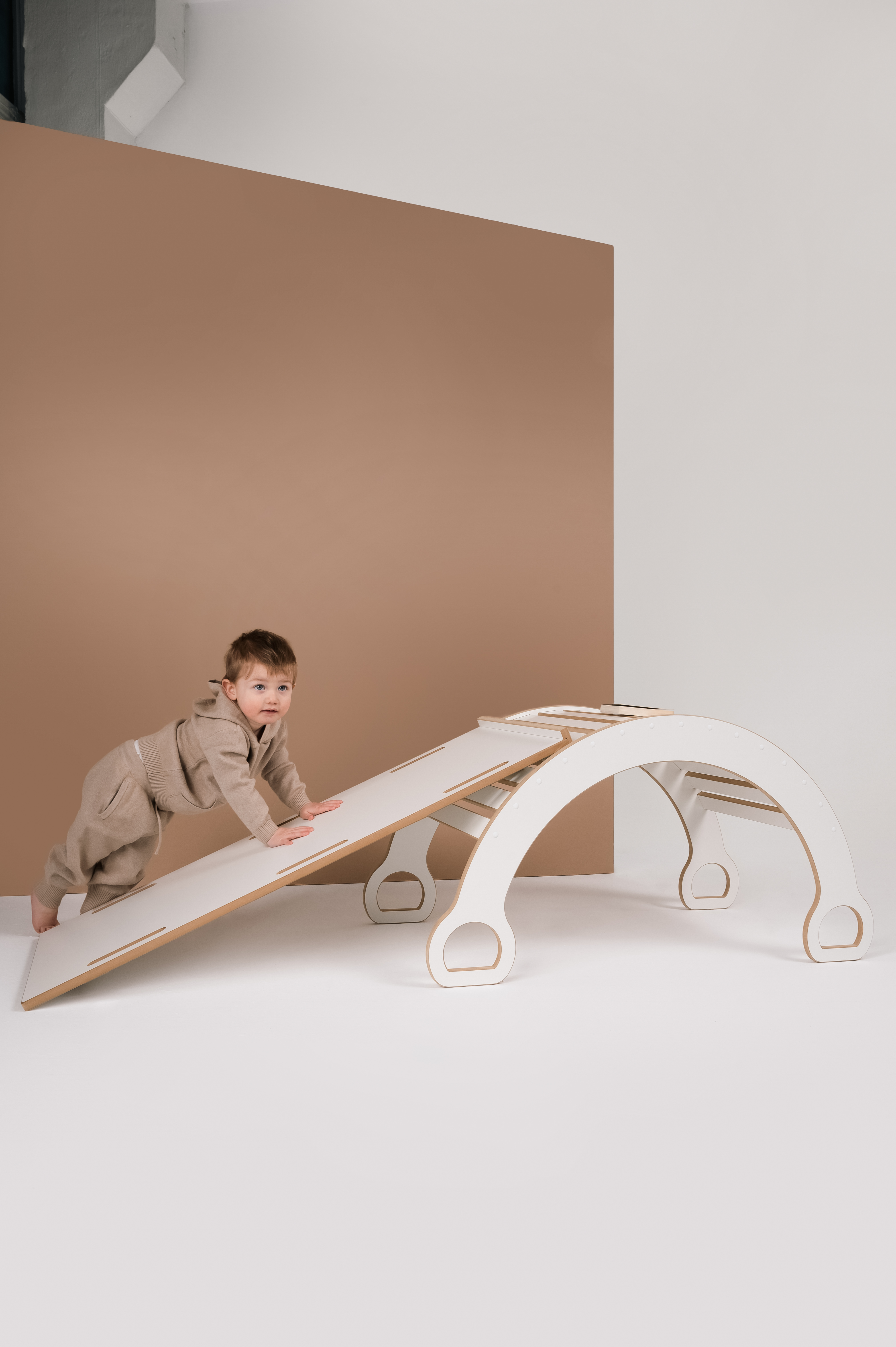 Witte 2-in-1 Montessori klimboog met Glijbaan met ladder - Groot