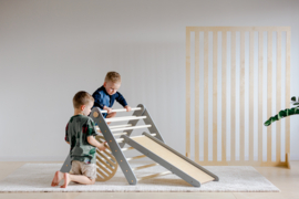 Pikler Driehoek Montessori Klimrek met Glijbaan - Grijs