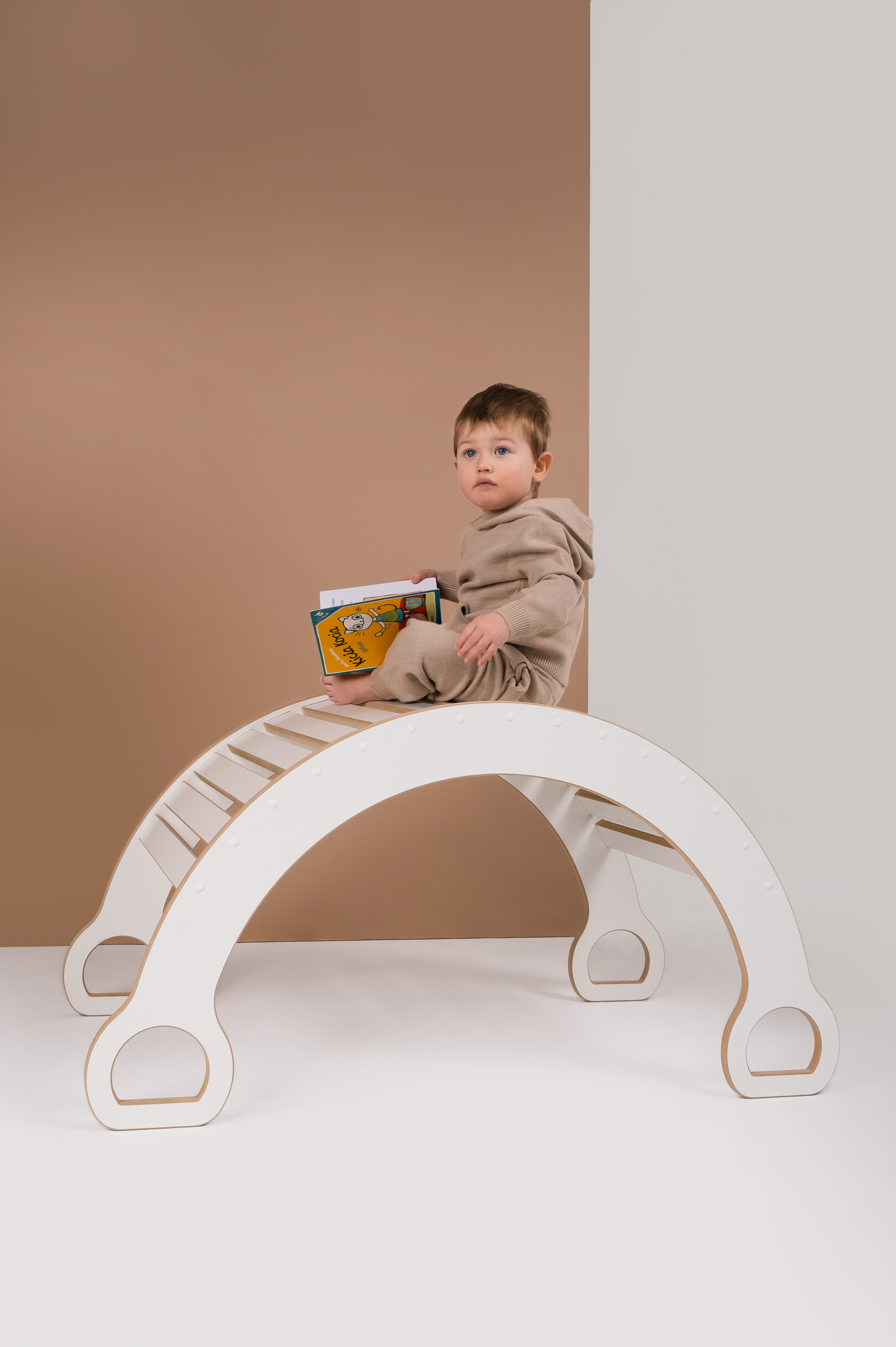 Witte 2-in-1 Montessori klimboog met Glijbaan met Wolkjes - Groot