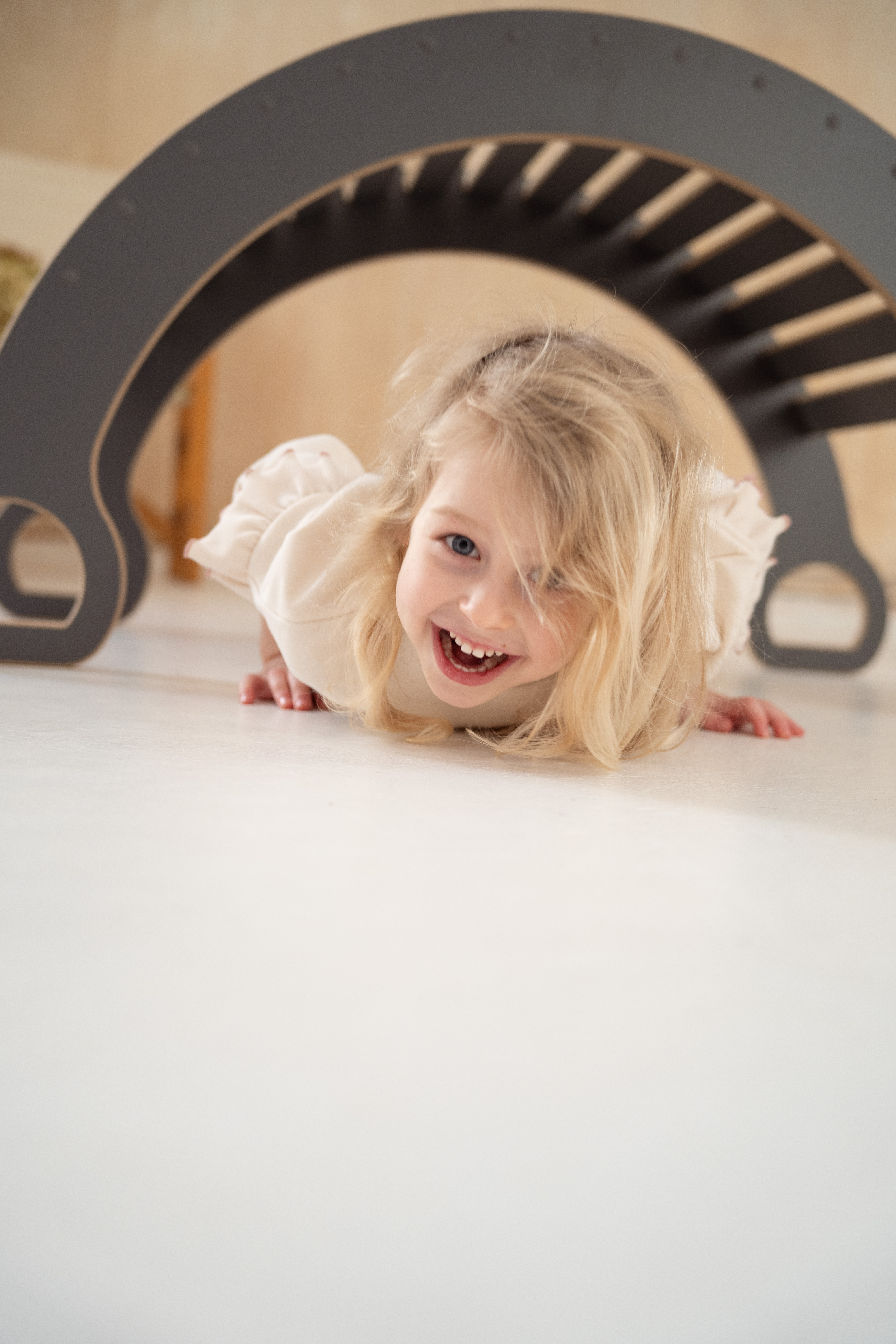 Grijze 2-in-1 Montessori klimboog met Glijbaan met ladder - Groot