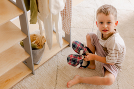 Montessori kledingrek - Grijs