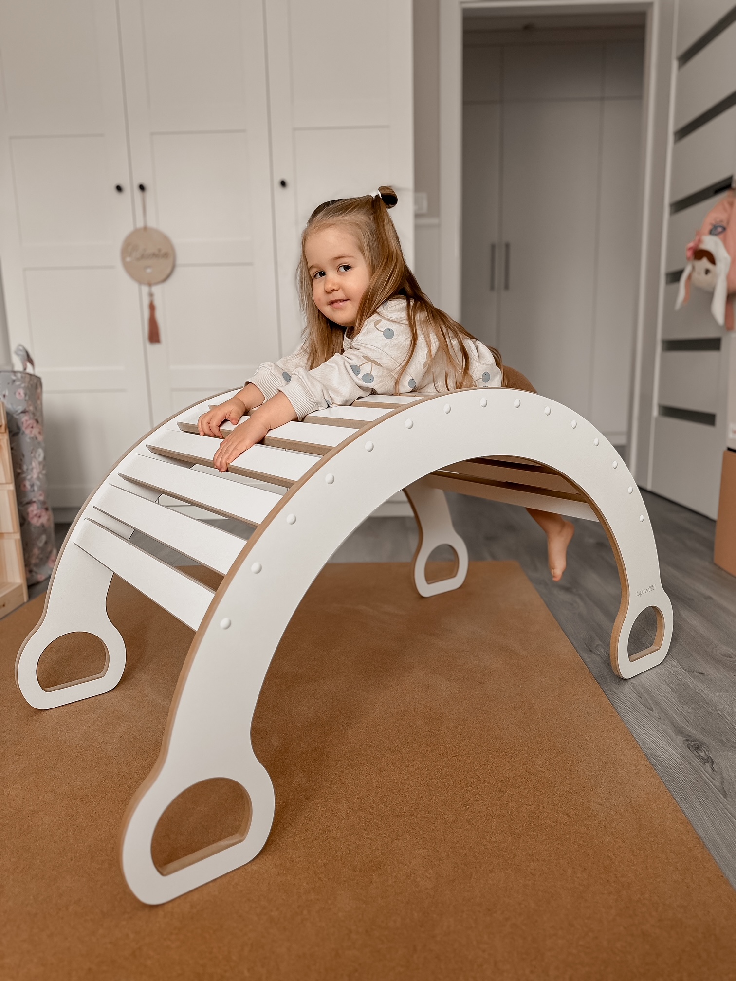 Witte 2-in-1 Montessori klimboog met Glijbaan met Wolkjes - Groot