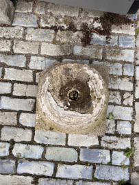 Zware betonnen poer