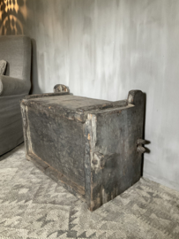 Himalaya kist / box, nr 1 •
