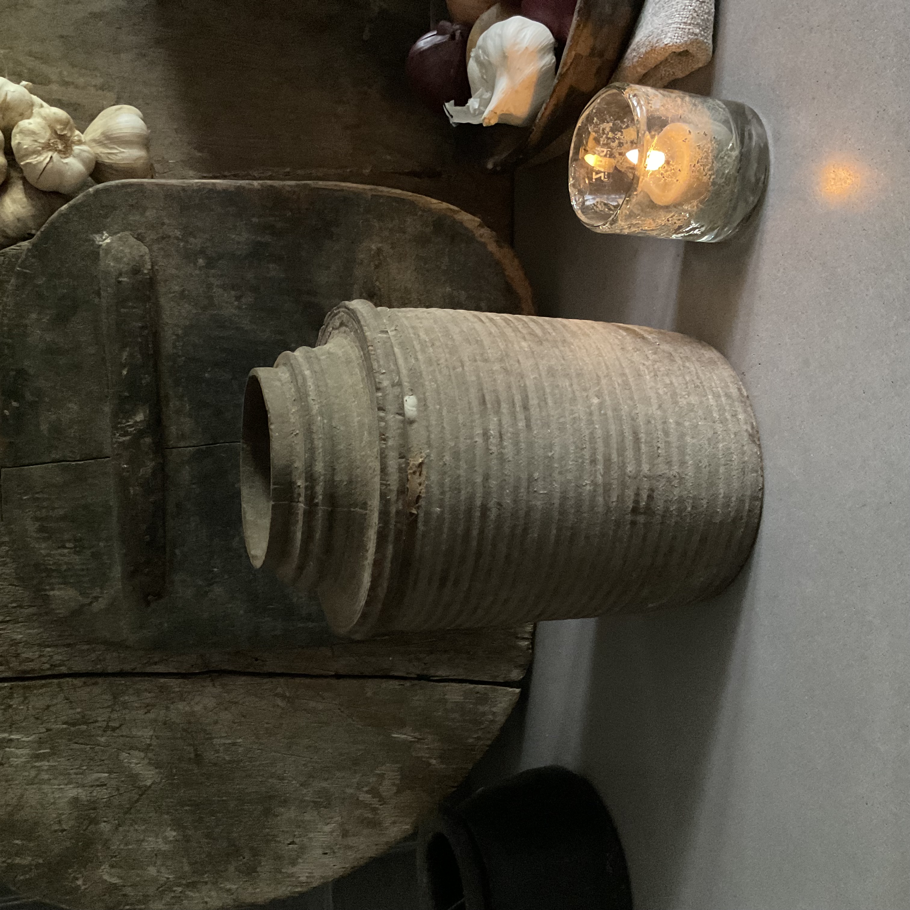 Houten pot, r 82
