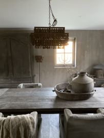 Rechteckige Lampe mit kleinen Rostscheiben