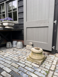 Zware betonnen poer