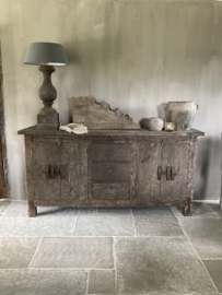Dressoir Old Barn met deurtjes en lades •