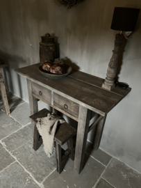 Sidetable / haltafeltje met 2 lades .