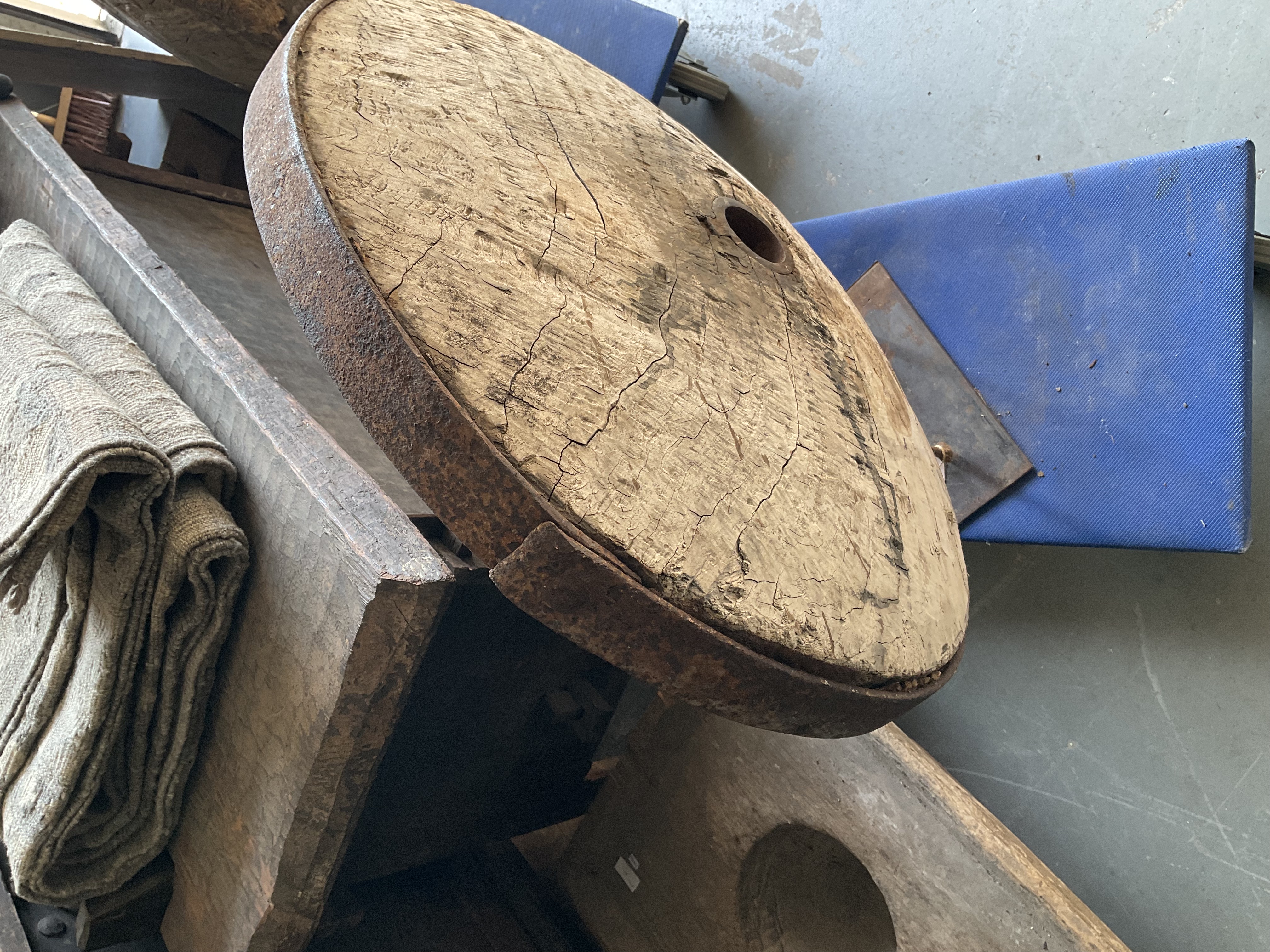 Houten wagenwiel, nr 7