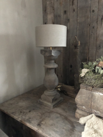 Houten balusterlamp