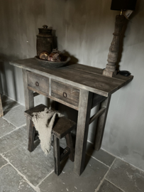 Sidetable / haltafeltje met 2 lades .