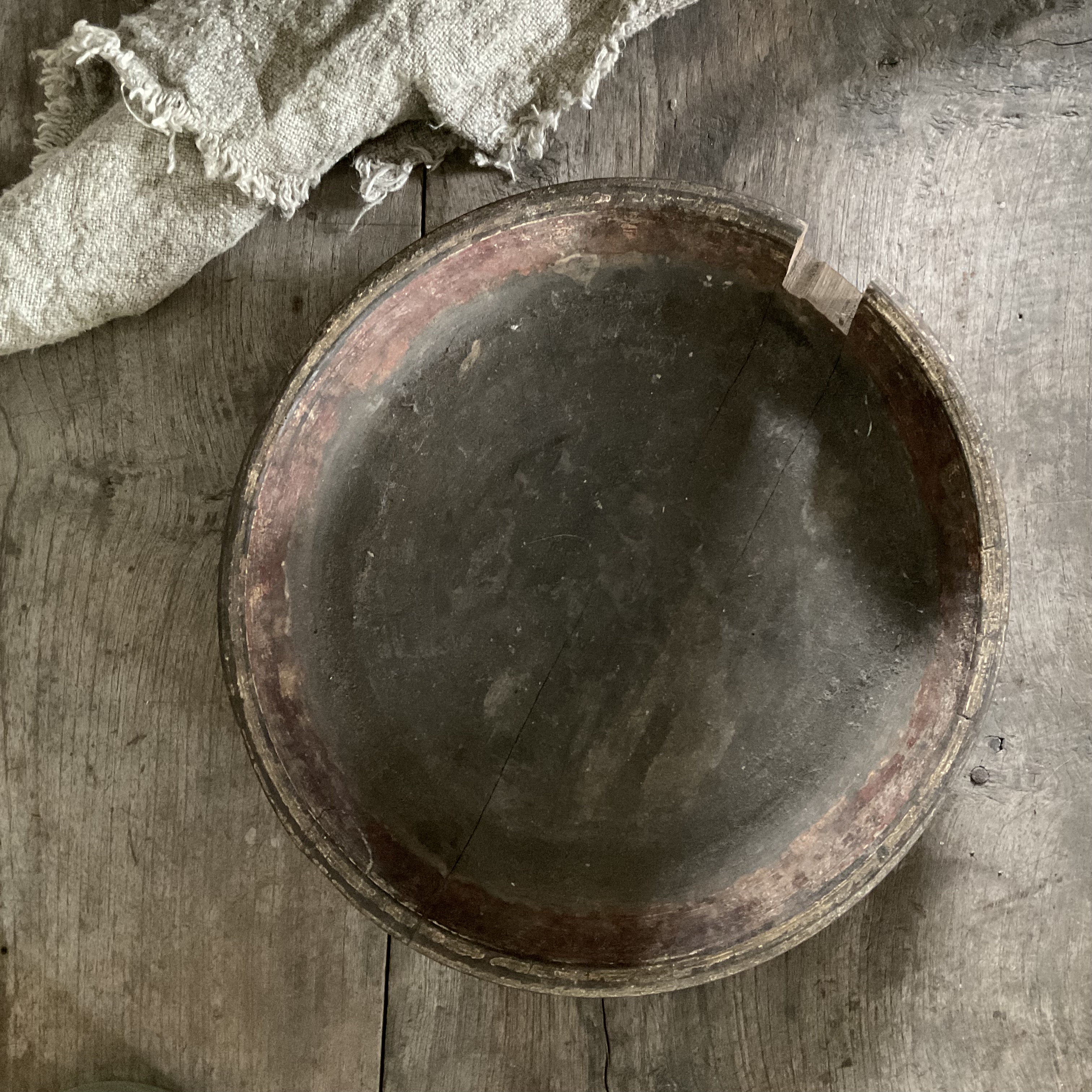 Laag houten schaal, nr 5 -