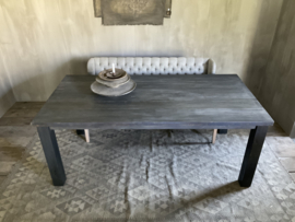 Eeettafel 2 m