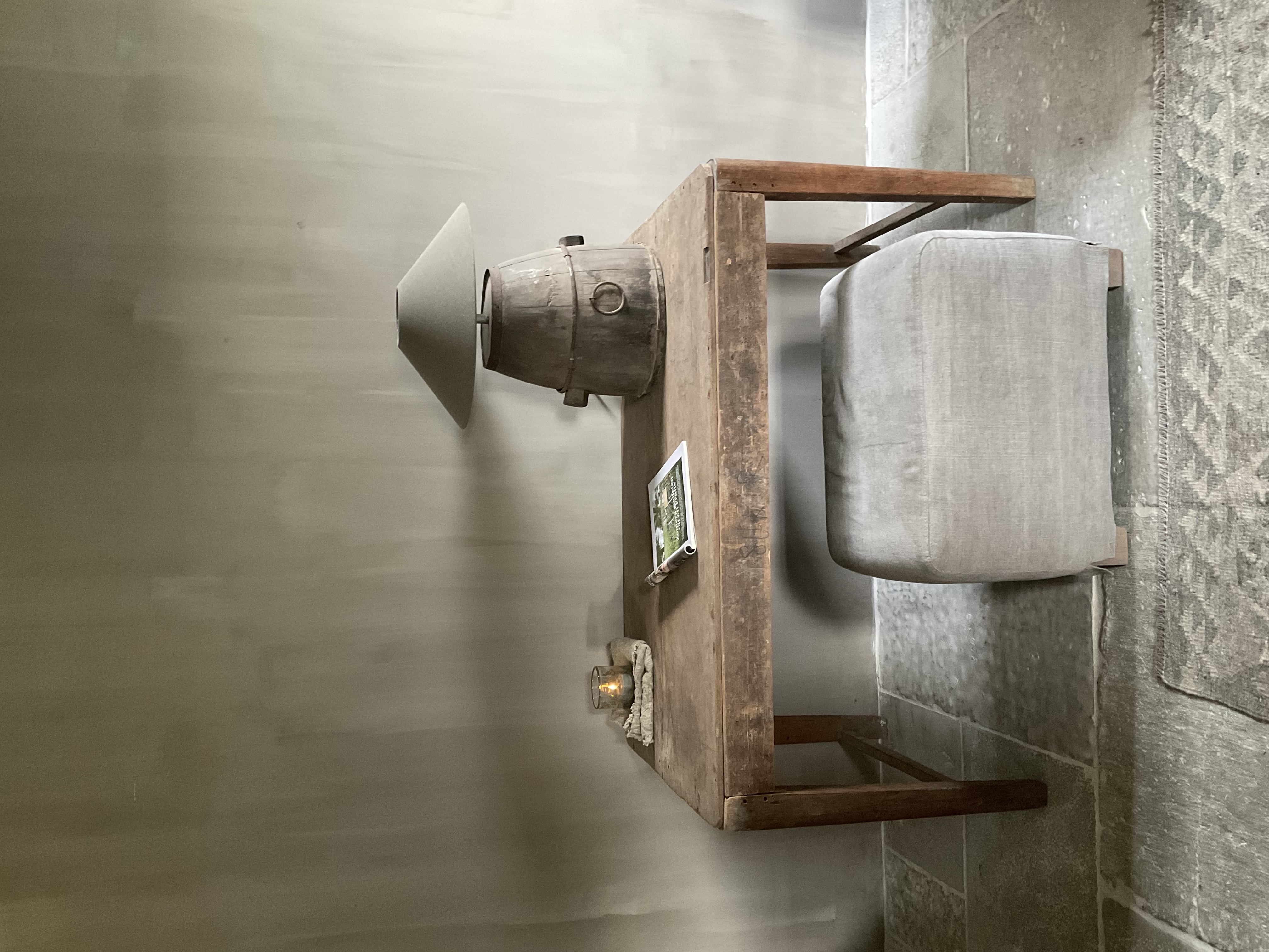 Uniek oud bureau