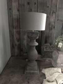 Houten balusterlamp