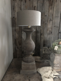 Houten balusterlamp XL .