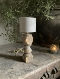 Balusterlampje van Aura Peeperkorn, nr 7 •