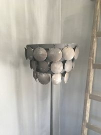 Staande metalen schijfjeslamp, zwart .