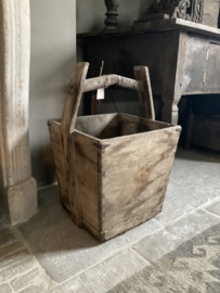 Houten bak met handvat, nr 3 •