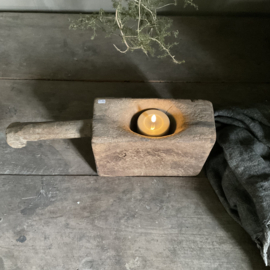 Houten vijzel met steel