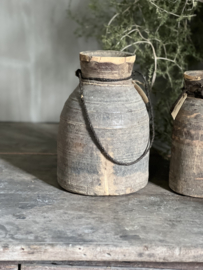 Houten kruik, m10 (linker)