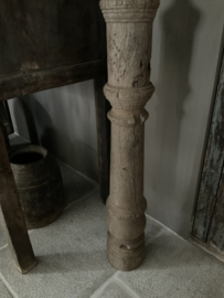 Pilaar / baluster •
