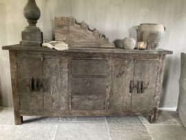 Dressoir Old Barn met deurtjes en lades •