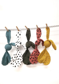 Babyknuffel (met naam) terra dots