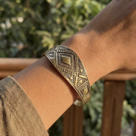 Tribal Bangle - Brass