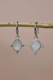 Sona Rani Maansteen Oorbellen - Silver Plated