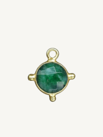 Groene Natuursteen Bedel - Gold Plated