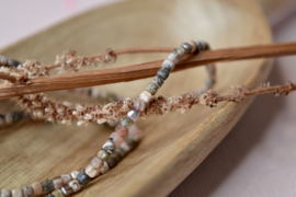 Rhodoniet 2 mm Facet Kubus Kralen