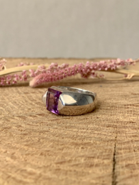Vintage Lilac Zirconia Ring Sterling Silver 18