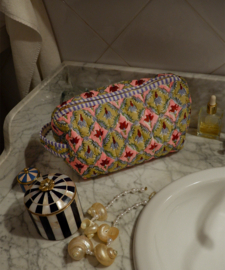 Molly Make-up Bag Large / Doing Goods