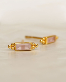 Rose Quartz Bar W/ Dots Gold Vermeil Earstuds / Muja Juma Oorstekers