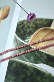 Rhodoniet  2 mm Facet Kralen