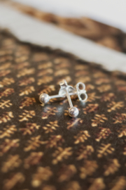 Dot Studs Sterling Silver Oorstekers