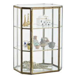 Partitioned Glass Box / Madam Stoltz