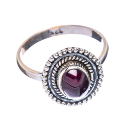 Garnet Dotted Oval Ring / Sterling Silver 18.25