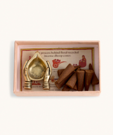 Incense Cones Giftset Cinnamon / Doing Goods