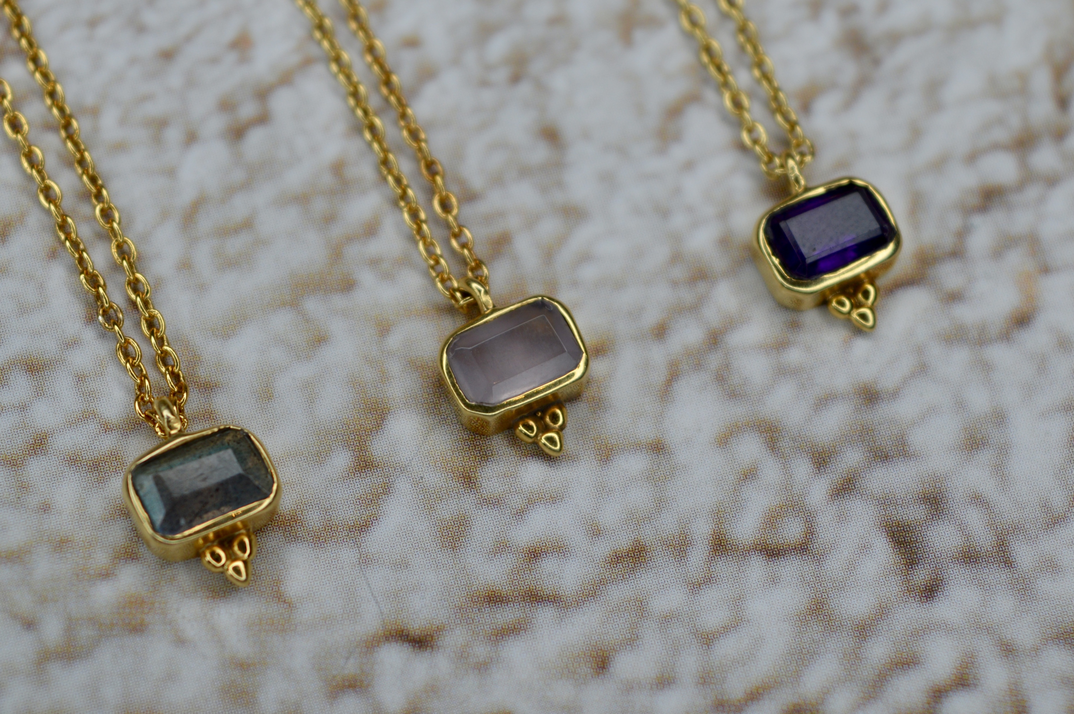 Mathura Rose Quartz Necklace Gold Vermeil