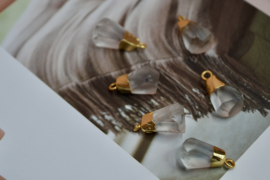 Ruwe Bergkristal Bedel - Gold Plated