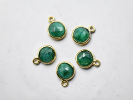 Groene Natuursteen Bedel - Gold Plated