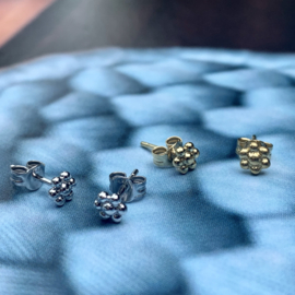 Dotted Flower Studs Sterling Silver Oorstekers 