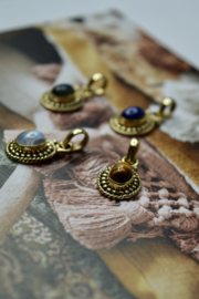 Dotted Oval Gemstone Pendant Brass