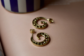 Dotted Wave Half-Hoop Studs Brass