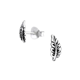 Tiny Leaf Studs Sterling Silver Oorstekers